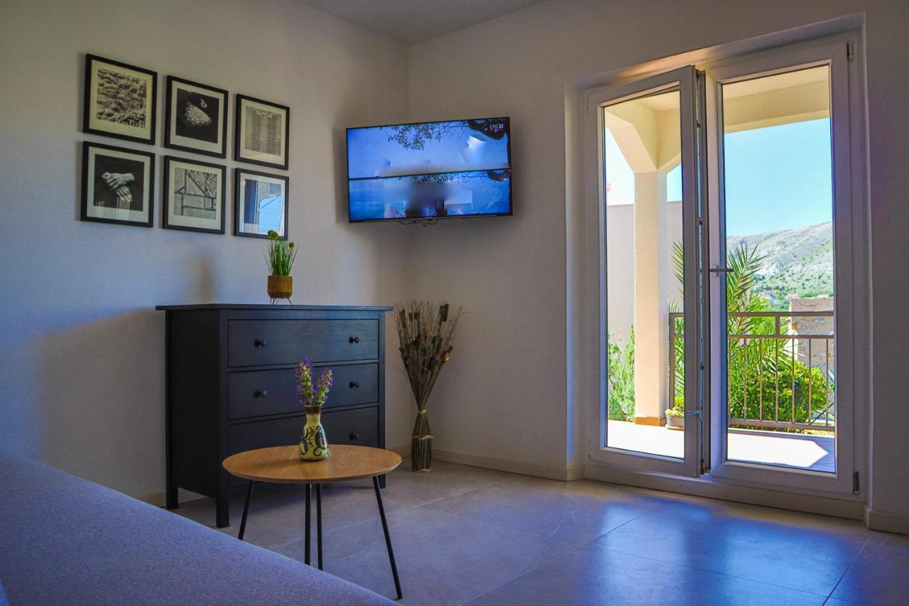 Apartmani Nana Mija باغ المظهر الخارجي الصورة